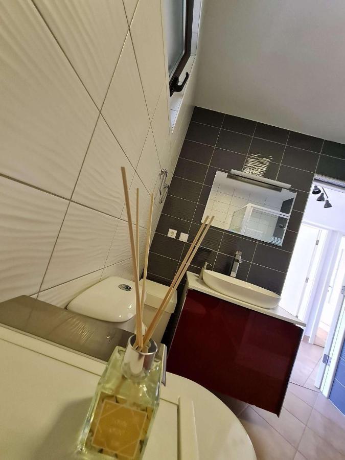 Apartmani Lovre I Zara Extérieur photo