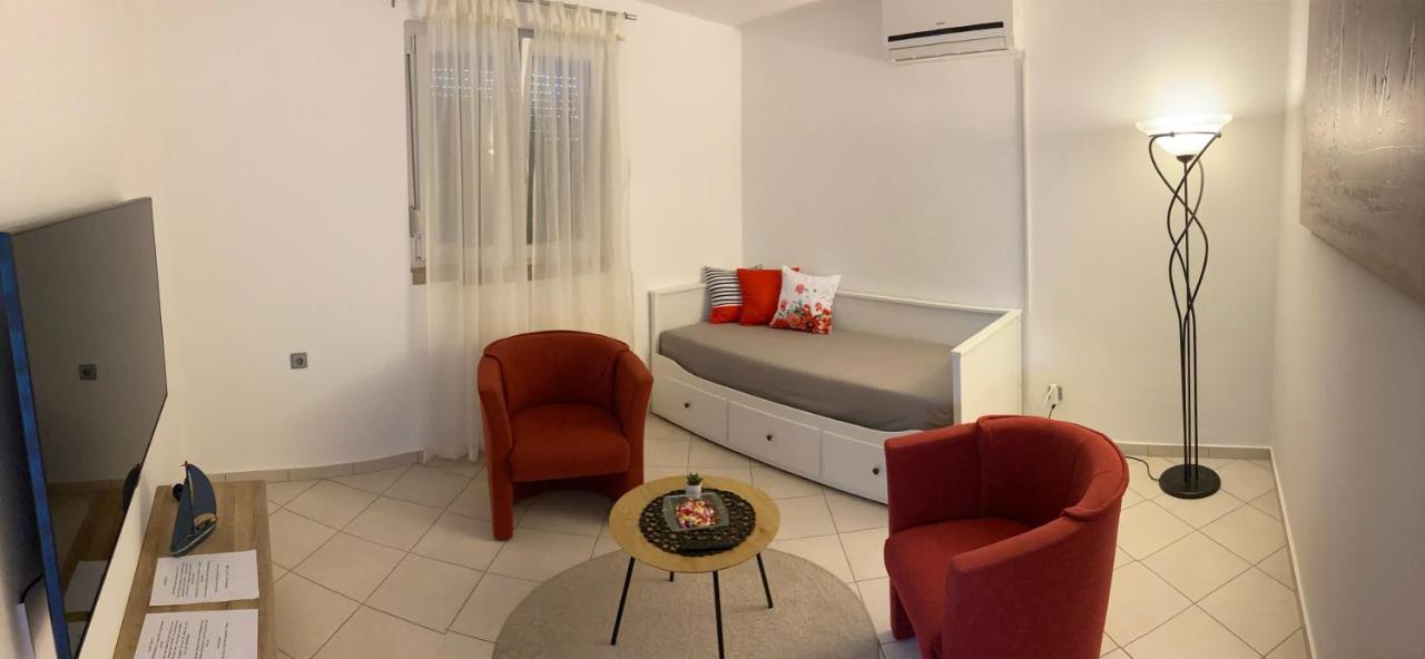 Apartmani Lovre I Zara Extérieur photo